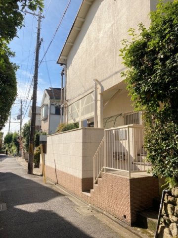 25/30 エントランス