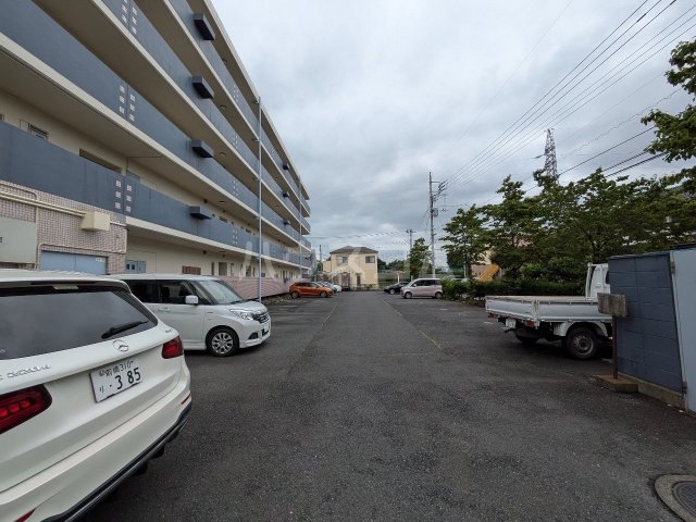 14/16 駐車場