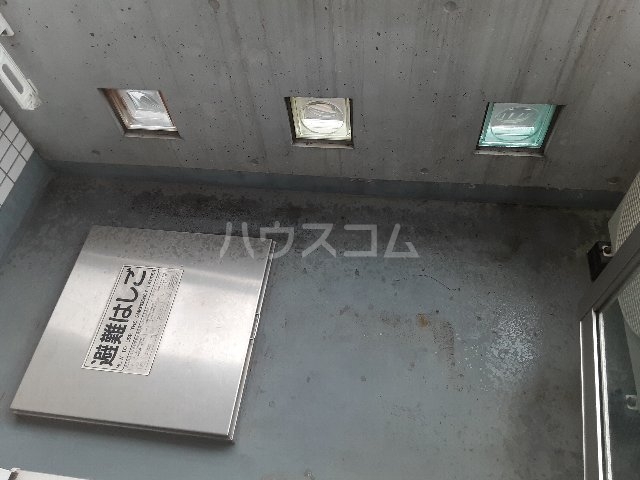 13/28 バルコニー