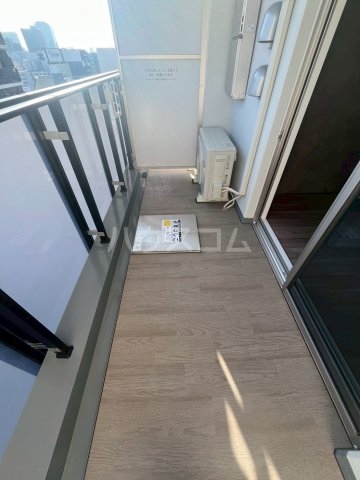 18/23 バルコニー
