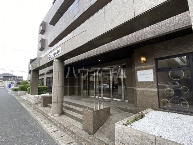 19/28 エントランス