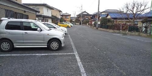 2/4 駐車場