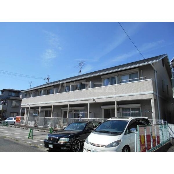 21/30 エントランス