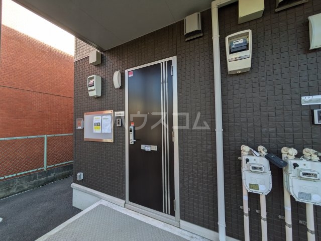 22/30 エントランス