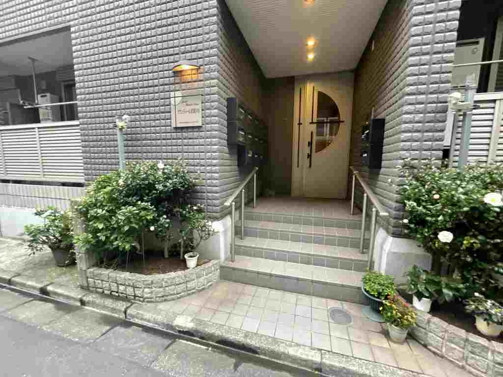 21/24 エントランス