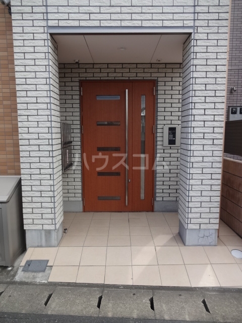 29/30 エントランス