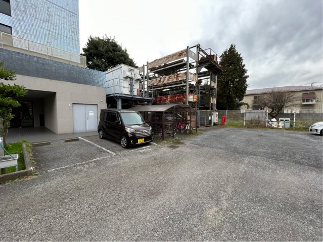 26/30 駐車場
