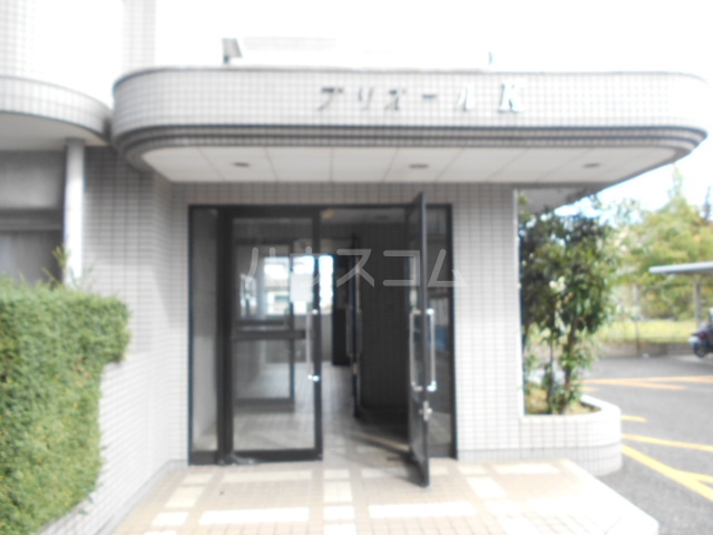 25/30 エントランス