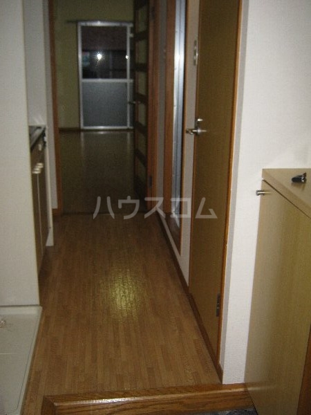 13/30 玄関
