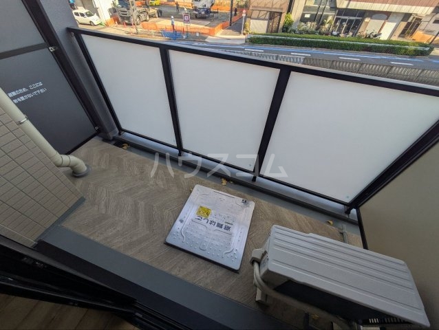 21/30 バルコニー