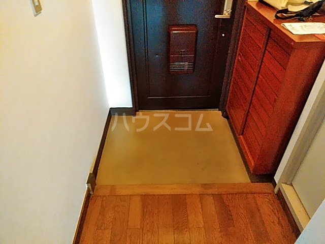 14/30 玄関