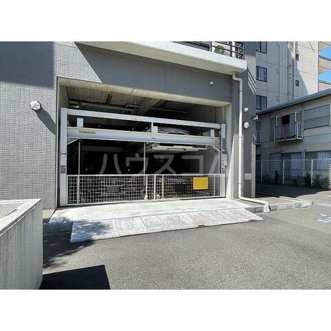 22/26 エントランス