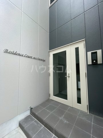 25/30 エントランス