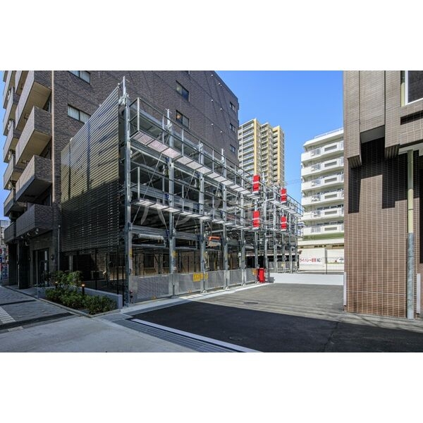 16/26 エントランス