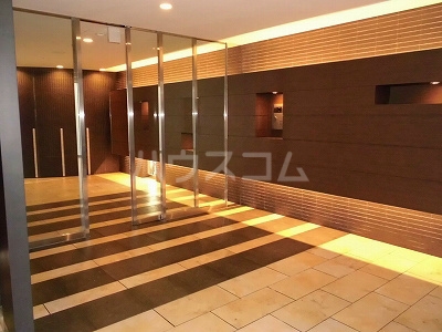 15/25 エントランス