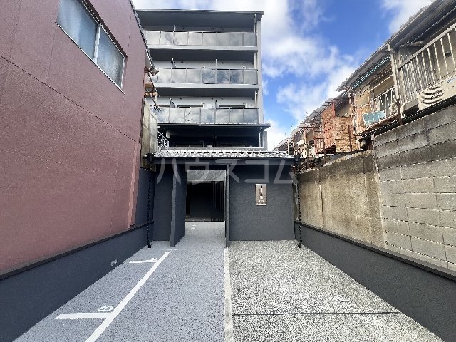 2/30 外観
