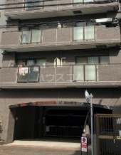 2/4 エントランス