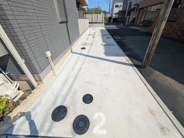 27/30 駐車場