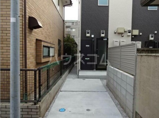 14/15 エントランス