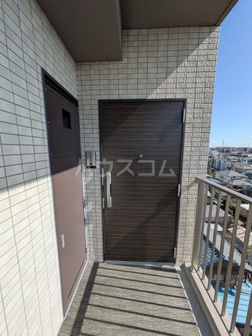 22/24 エントランス