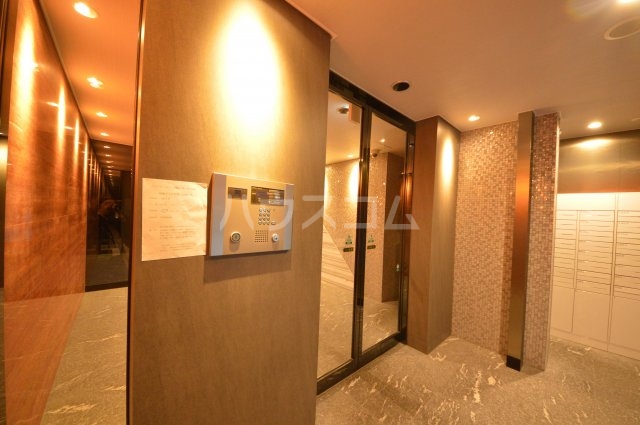 29/30 エントランス