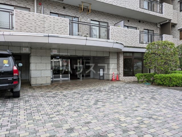 28/29 エントランス