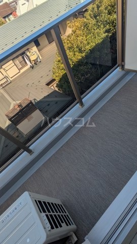 13/21 バルコニー