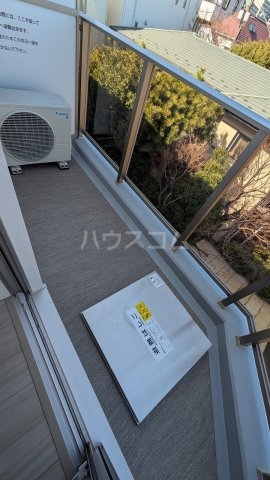 13/22 バルコニー