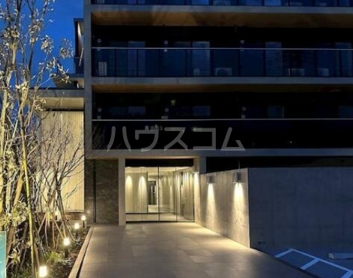 16/26 エントランス