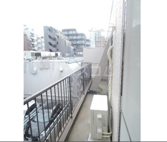 16/20 バルコニー