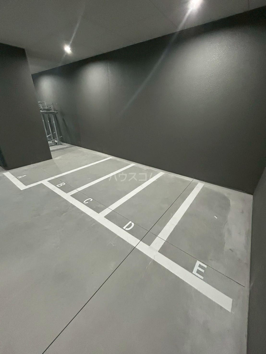 28/30 駐車場