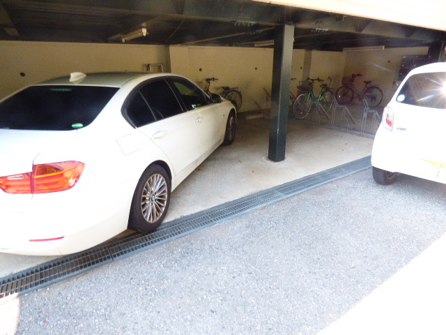 2/10 駐車場