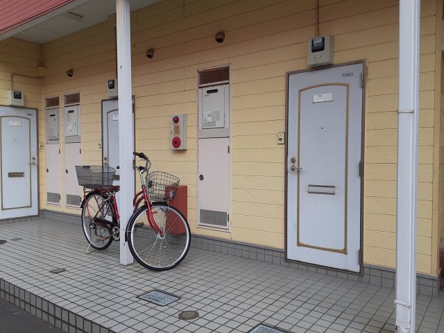 21/30 エントランス