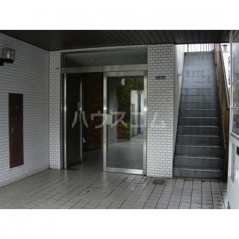 3/7 エントランス