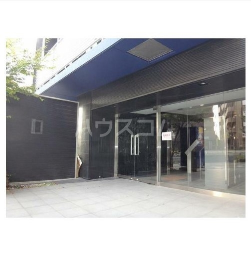 17/25 エントランス