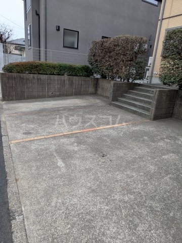 8/8 駐車場