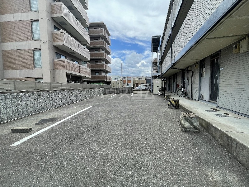 14/15 駐車場