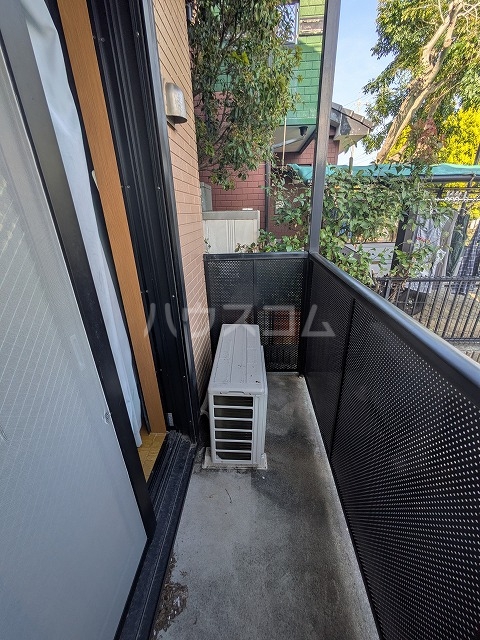 23/30 バルコニー