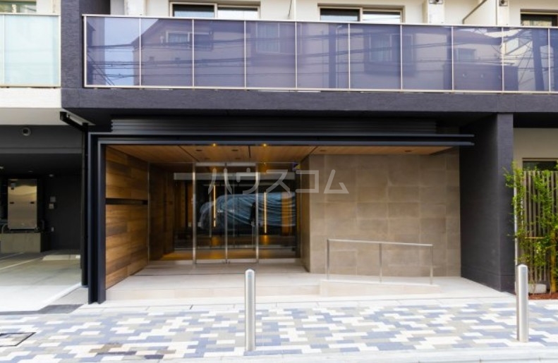 15/24 エントランス