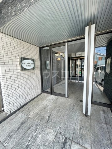 29/30 エントランス