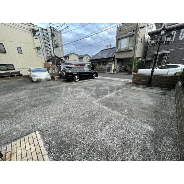 21/24 駐車場
