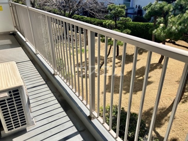 13/20 バルコニー