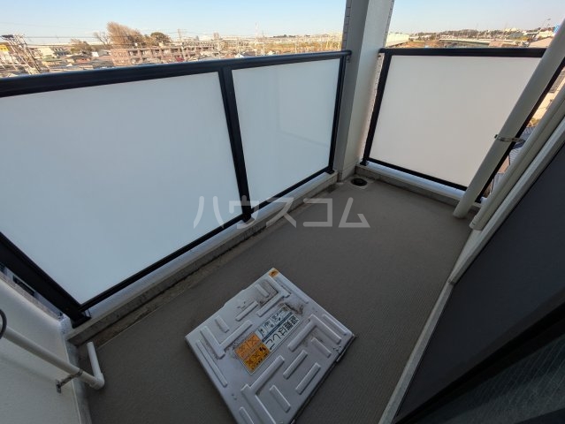 18/30 バルコニー