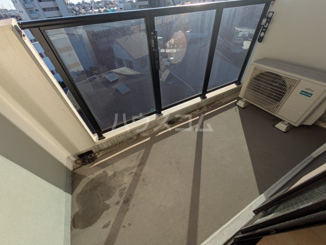 19/30 バルコニー