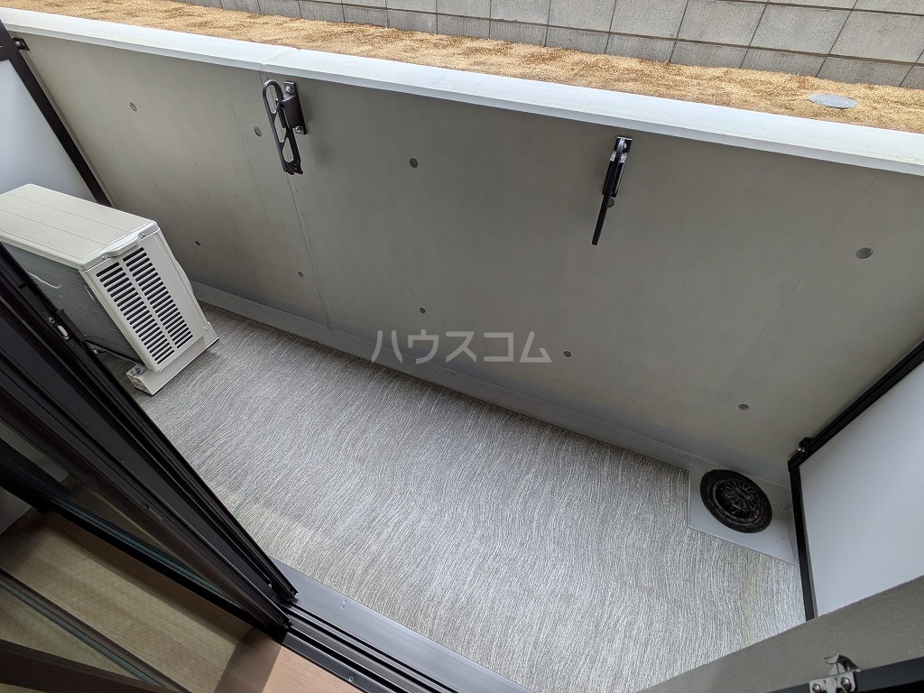 13/30 バルコニー