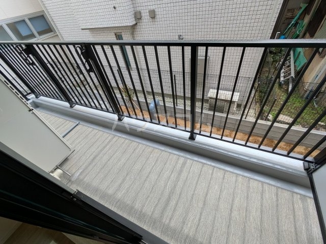 13/30 バルコニー