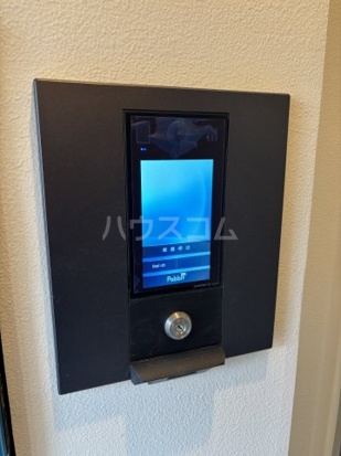 26/30 エントランス