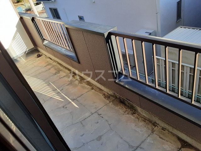 18/28 バルコニー