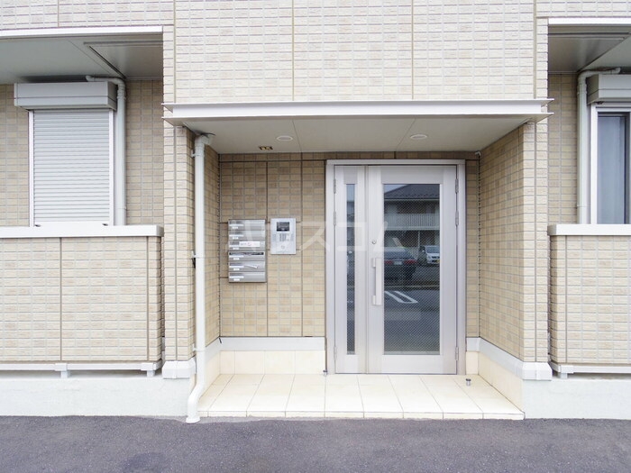 14/23 エントランス