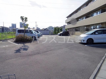 29/30 駐車場